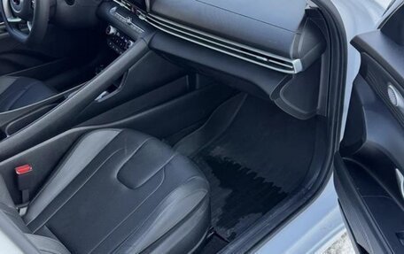 Hyundai Elantra, 2023 год, 1 700 000 рублей, 10 фотография