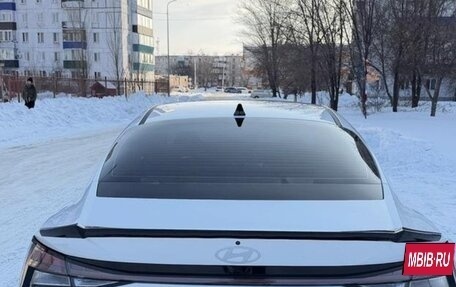 Hyundai Elantra, 2023 год, 1 700 000 рублей, 7 фотография