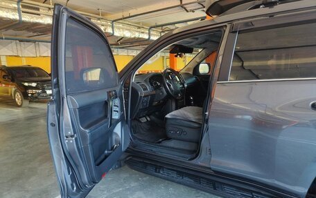 Toyota Land Cruiser Prado 150 рестайлинг 2, 2019 год, 6 800 000 рублей, 7 фотография