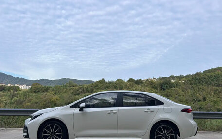 Toyota Corolla, 2023 год, 1 890 000 рублей, 7 фотография