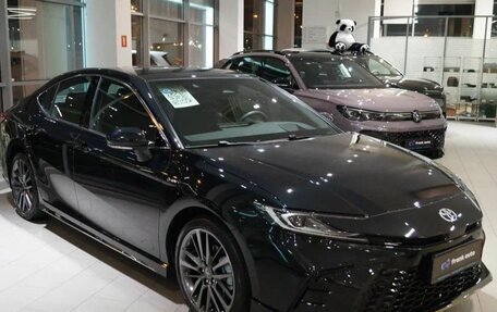 Toyota Camry, 2025 год, 5 500 000 рублей, 2 фотография