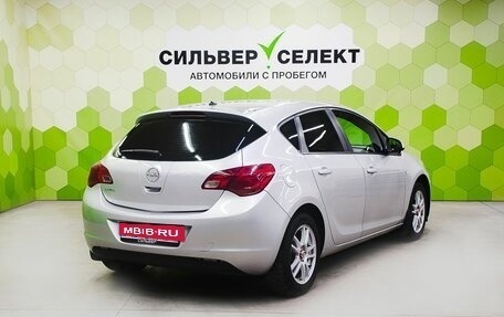 Opel Astra J, 2012 год, 600 000 рублей, 2 фотография