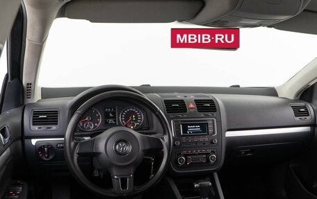 Volkswagen Jetta VI, 2010 год, 725 050 рублей, 6 фотография