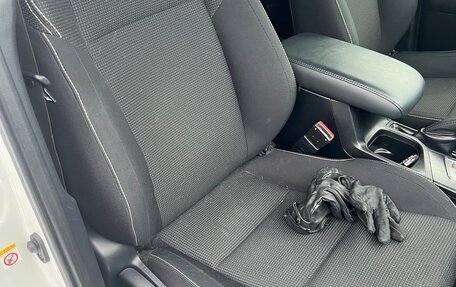 Toyota RAV4, 2015 год, 2 200 000 рублей, 16 фотография