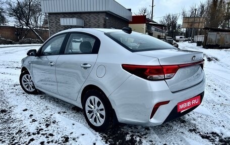 KIA Rio IV, 2018 год, 1 349 000 рублей, 5 фотография