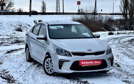 KIA Rio IV, 2018 год, 1 349 000 рублей, 8 фотография