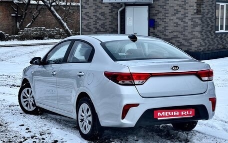 KIA Rio IV, 2018 год, 1 349 000 рублей, 10 фотография