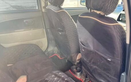 Toyota Vitz, 2005 год, 299 999 рублей, 2 фотография