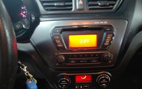 KIA Rio III рестайлинг, 2012 год, 900 000 рублей, 8 фотография