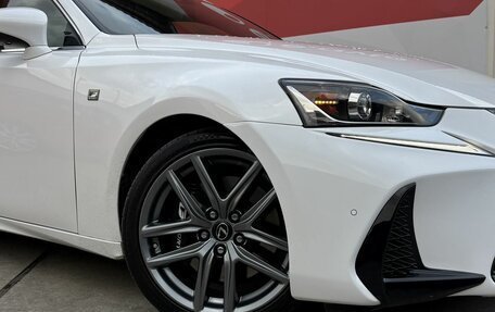 Lexus IS III, 2018 год, 3 150 000 рублей, 22 фотография