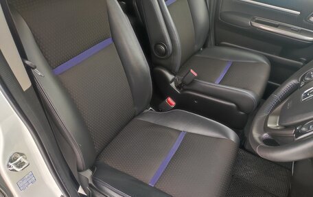 Honda Stepwgn IV, 2020 год, 3 000 000 рублей, 20 фотография