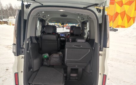 Honda Stepwgn IV, 2020 год, 3 000 000 рублей, 26 фотография