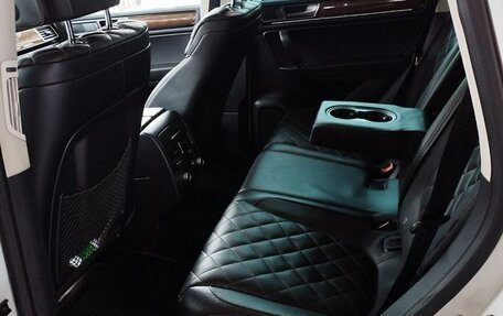 Volkswagen Touareg III, 2018 год, 3 770 000 рублей, 6 фотография