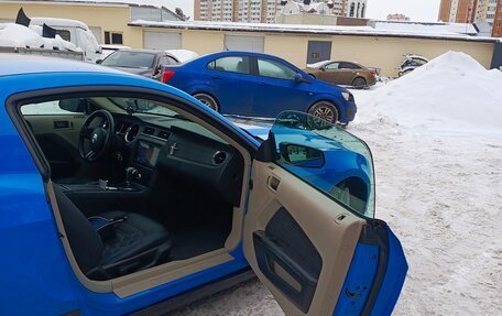 Ford Mustang VI рестайлинг, 2009 год, 2 455 000 рублей, 10 фотография