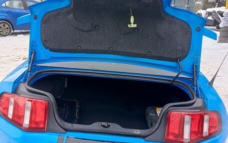 Ford Mustang VI рестайлинг, 2009 год, 2 455 000 рублей, 9 фотография