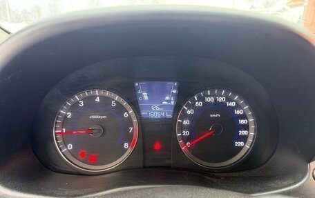 Hyundai Solaris II рестайлинг, 2011 год, 420 000 рублей, 10 фотография