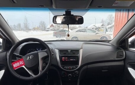 Hyundai Solaris II рестайлинг, 2011 год, 420 000 рублей, 9 фотография