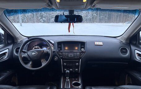 Nissan Pathfinder, 2015 год, 1 350 000 рублей, 5 фотография