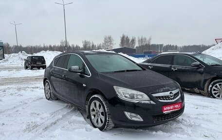 Opel Astra J, 2012 год, 830 000 рублей, 1 фотография