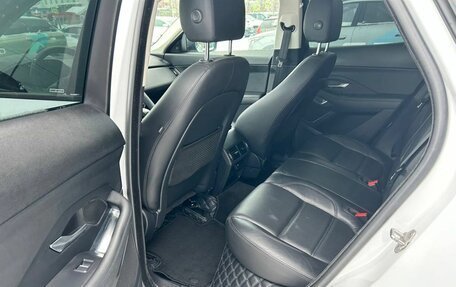 Jaguar E-Pace, 2018 год, 2 372 000 рублей, 13 фотография