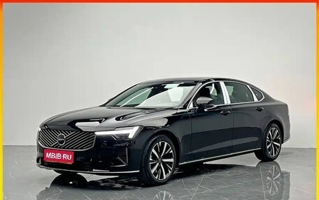 Volvo S90 II рестайлинг, 2026 год, 5 500 000 рублей, 1 фотография