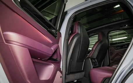 Porsche Cayenne III, 2025 год, 18 500 000 рублей, 25 фотография