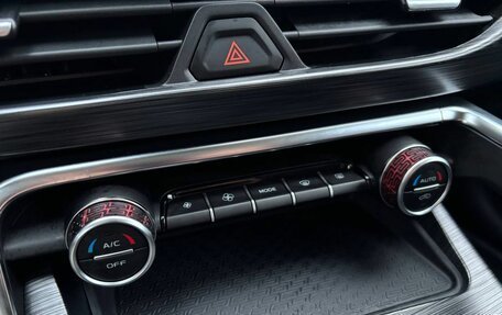 Geely Tugella FY11, 2022 год, 2 820 000 рублей, 20 фотография