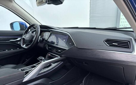 Geely Tugella FY11, 2022 год, 2 820 000 рублей, 27 фотография