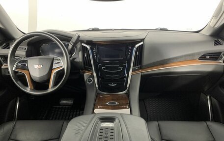 Cadillac Escalade IV, 2015 год, 3 324 000 рублей, 7 фотография