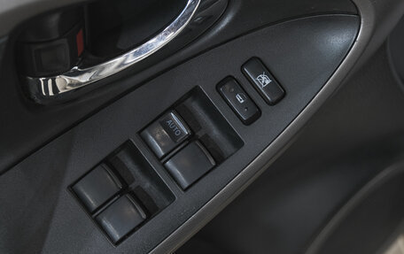 Toyota RAV4, 2006 год, 1 099 000 рублей, 26 фотография