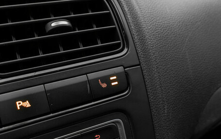 Volkswagen Polo VI (EU Market), 2018 год, 1 090 000 рублей, 2 фотография