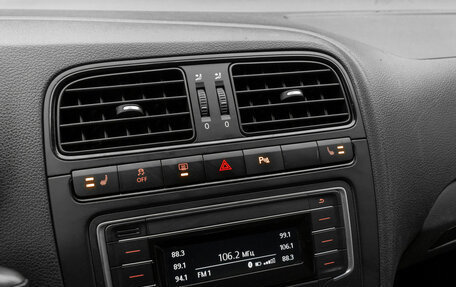 Volkswagen Polo VI (EU Market), 2018 год, 1 090 000 рублей, 20 фотография