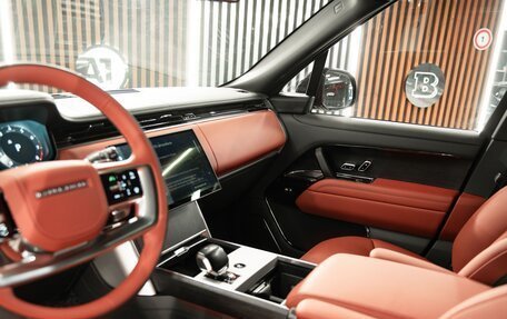 Land Rover Range Rover IV рестайлинг, 2025 год, 34 490 000 рублей, 13 фотография