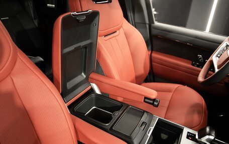 Land Rover Range Rover IV рестайлинг, 2025 год, 34 490 000 рублей, 17 фотография
