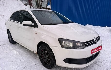 Volkswagen Polo VI (EU Market), 2011 год, 470 000 рублей, 2 фотография