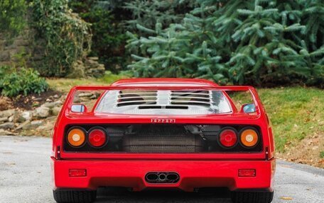 Ferrari F40, 1991 год, 318 000 000 рублей, 3 фотография