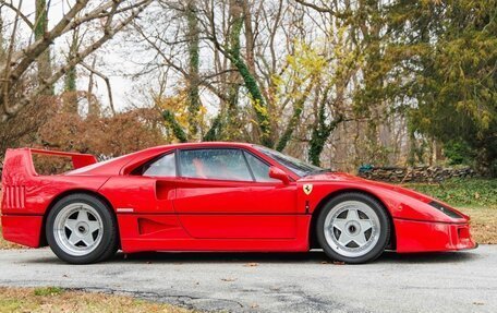 Ferrari F40, 1991 год, 318 000 000 рублей, 4 фотография