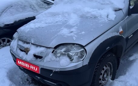 Chevrolet Niva I рестайлинг, 2011 год, 470 000 рублей, 3 фотография