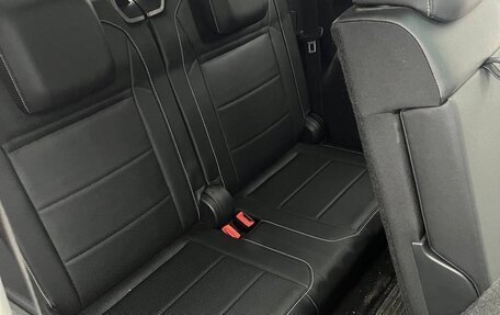 Volkswagen Tiguan II, 2021 год, 3 100 000 рублей, 10 фотография