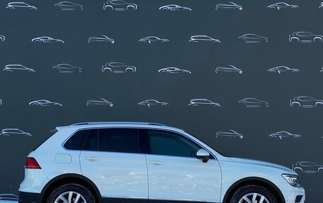 Volkswagen Tiguan II, 2020 год, 3 127 800 рублей, 14 фотография