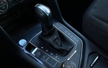 Volkswagen Tiguan II, 2020 год, 3 127 800 рублей, 19 фотография