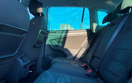 Volkswagen Tiguan II, 2020 год, 3 127 800 рублей, 13 фотография