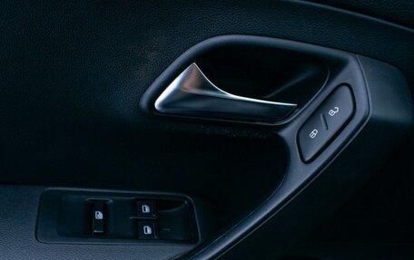 Volkswagen Polo VI (EU Market), 2015 год, 959 000 рублей, 20 фотография