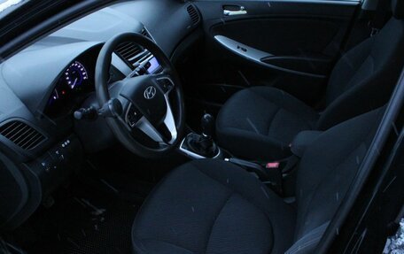 Hyundai Solaris II рестайлинг, 2013 год, 815 000 рублей, 15 фотография