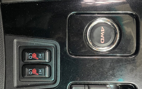 Mitsubishi Outlander III рестайлинг 3, 2019 год, 1 965 000 рублей, 25 фотография