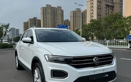 Volkswagen T-Roc I, 2022 год, 1 537 000 рублей, 6 фотография