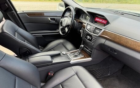 Mercedes-Benz E-Класс, 2010 год, 1 500 000 рублей, 11 фотография