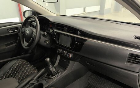 Toyota Corolla, 2013 год, 1 150 000 рублей, 13 фотография