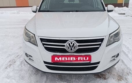 Volkswagen Tiguan I, 2010 год, 975 000 рублей, 2 фотография