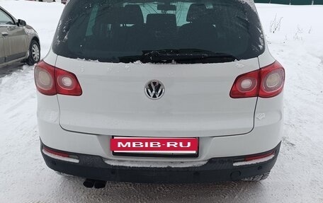 Volkswagen Tiguan I, 2010 год, 975 000 рублей, 3 фотография